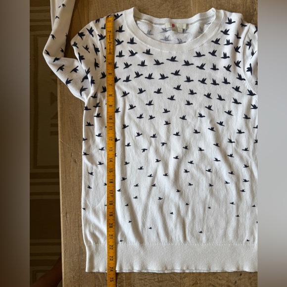 Boden, 100% Cotton Crew Neck Sweater, White with Navy Bird sweater, Medium - Picture 11 of 11